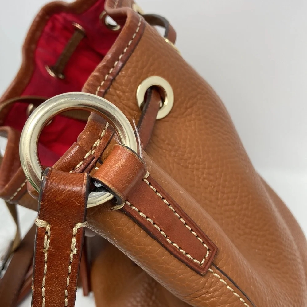 Lovely vintage Dooney & Bourke bag. Supple genuine leather - Picture 10 of 10